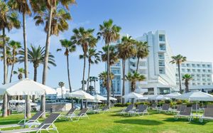 LEONARDO PLAZA CYPRIA MARIS BEACH HOTEL & SPA 4*