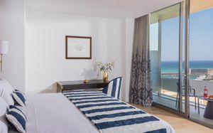 AQUILA ATLANTIS HOTEL 5* DELUXE