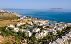 EUROPA BEACH HOTEL 4*