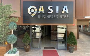 ASIA BUSINESS SUITES 3*