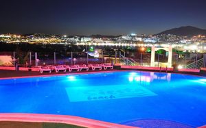 SIESTA BEACH APART 3*