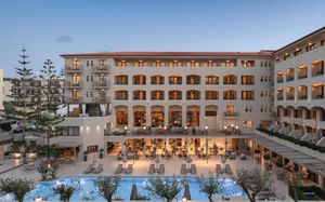 THEARTEMIS PALACE HOTEL 4*