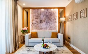 HOTEL VILLA ROYAL 3*