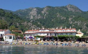 ZEYBEK BEACH TURUNC HOTEL 2*
