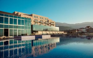 AVALA RESORT & VILLAS 4*+