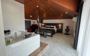 ARGOS HOTEL 3*