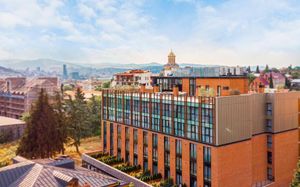 RAMADA BY WYNDHAM TBILISI OLD CITY 4*