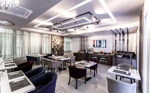 PARRALEL HOTEL