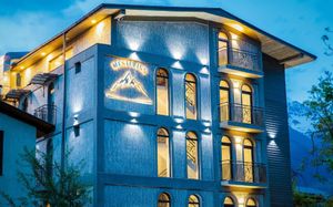 MESTIA INN 3*
