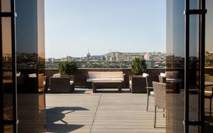 REED HOTEL TBILISI 4*