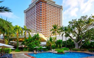 CENTARA GRAND AT CENTRAL PLAZA LADPRAO 5*