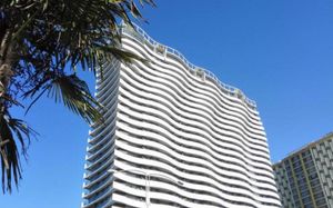 WHITE SAILS RESIDENCE