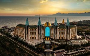 DELPHIN IMPERIAL 5*
