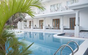PIRACHE ART HOTEL 3*+