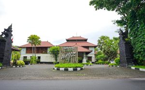 GRAND WHIZ NUSA DUA 3*
