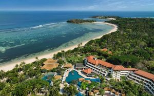 NUSA DUA BEACH HOTEL & SPA 5*