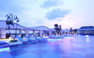 TS SUITES SEMINYAK 5*