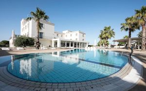 PIETRE NERE RESORT & SPA 4*