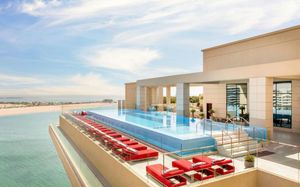 AGORA AUTOGRAPH COLLECTION 5*