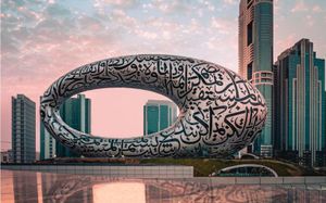 MILLENNIUM PLAZA DOWNTOWN SUITES (EX. CROWNE PLAZA DUBAI SHEIKH ZAYED ROAD) 3*
