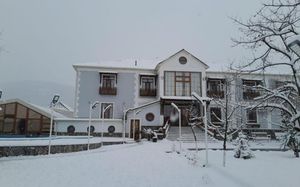 LAKE SIDE HOTEL & SPA 4*