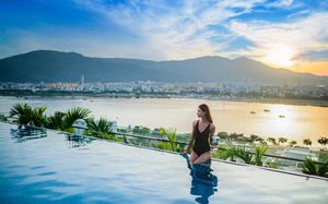 NEW ORIENT HOTEL DANANG 4*