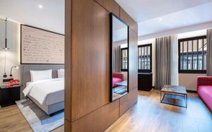 RADISSON RED 4*