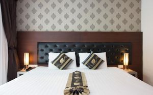HEMINGWAYS SILK HOTEL 3*