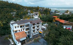 GLORIA GRAND HOTEL 3*+