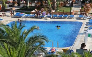 NAGI BEACH HOTEL 3 *
