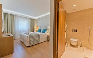 LIBERTY HOTELS LYKIA HV-1