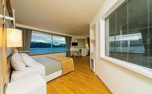 POSEIDON HOTEL 4 *