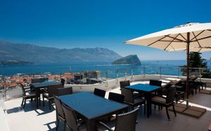ALEXANDAR LUXURY SUITES & SPA 4*