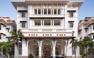 RAFFLES LE ROYAL 5*