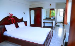 TOPAZ BEACH HOTEL 3*