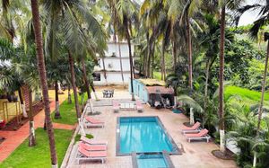 BAY BREEZE RESORTS & HOTELS 3*