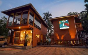 TREEHOUSE MARS BEACH COTTAGES 4*