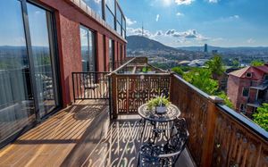 IRIS HOTEL TBILISI 4*