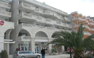APARTMENTS PONTA 1*