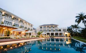 MOODHOIAN RIVERSIDE HOIAN 4*