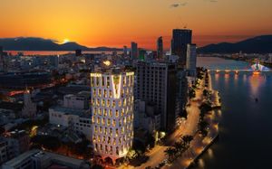 HAIAN RIVERFRONT HOTEL 4*