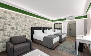 UTOPIA WORLD HOTEL 5*