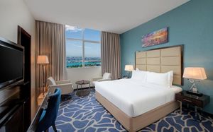 RAMADA ABU DHABI CORNICHE 4*