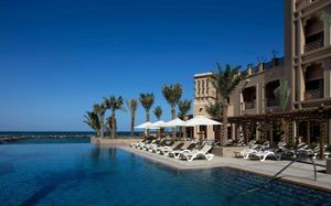 SHERATON SHARJAH BEACH RESORT & SPA 5*