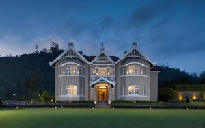 THE BELLWOOD MANOR 5*