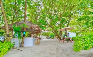 YUVI BLUE MALDIVES 4*