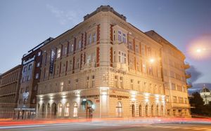 EA HOTEL DOWNTOWN 4*