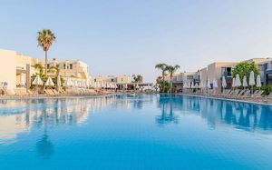 ELECTRA BEACH HOLIDAY VILLAGE 4*