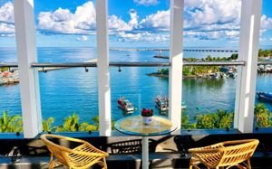 HONG TUYET MARINA 3*