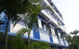 THE LONG BAY HOTEL 2*